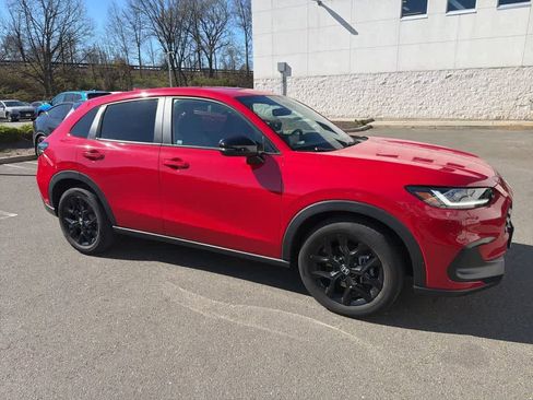 Used 2023 Honda HR-V Sport image 14