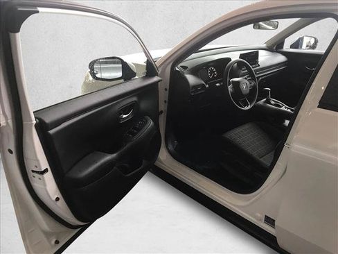 Used 2025 Honda HR-V LX image 14