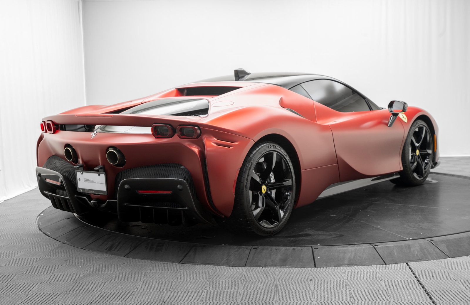 Used 2021 Ferrari SF90 Stradale AWD/4WD image 7