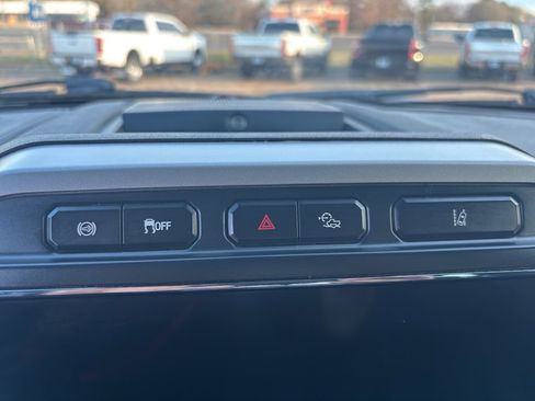 Used 2022 Ford F350 Lariat w/ Tremor Off-Road Package image 37