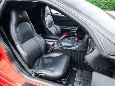 Used 2001 Chevrolet Corvette Z06 w/ Memory Pkg RWD image 53