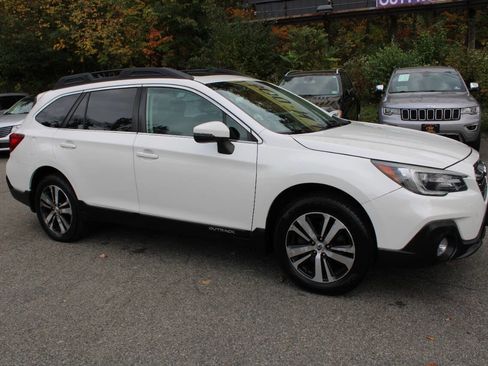 Used 2019 Subaru Outback 2.5i Limited image 5