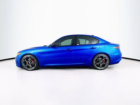 Used 2024 Alfa Romeo Giulia Veloce RWD image 4