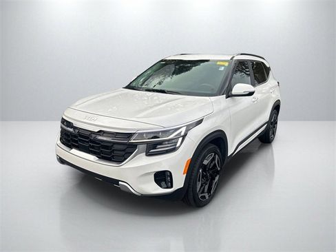 Certified 2024 Kia Seltos SX image 3