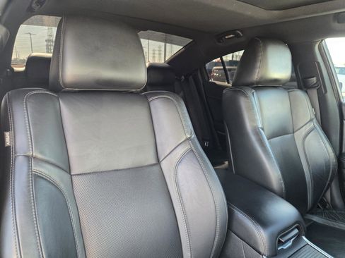 Certified 2022 Dodge Charger SXT w/ Leather Interior Group image 31