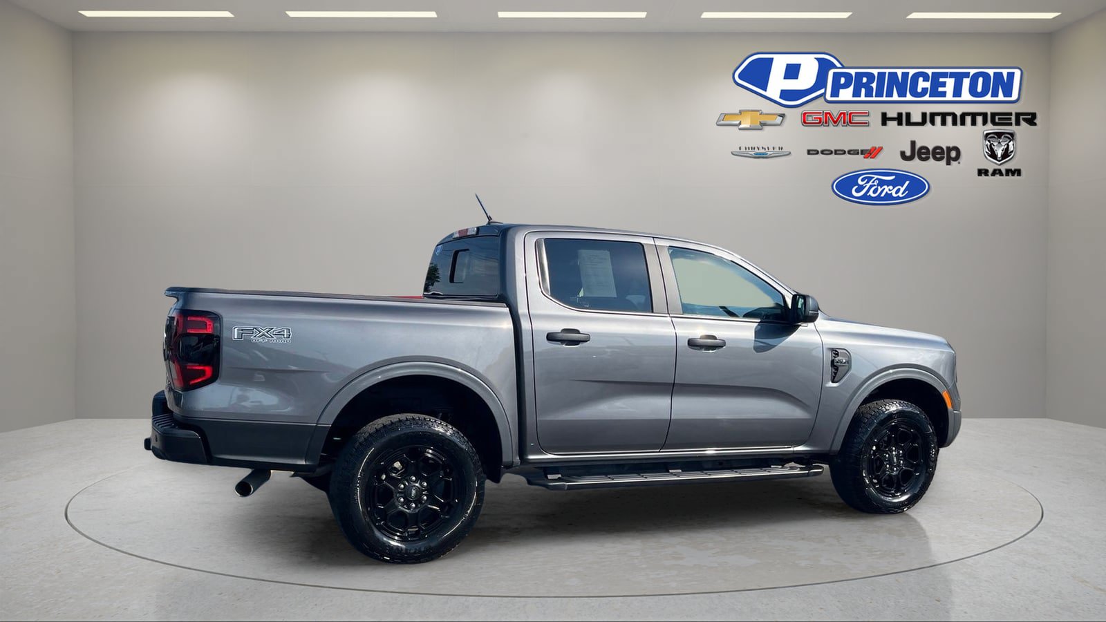 Used 2025 Ford Ranger XLT w/ FX4 Off-Road Package AWD/4WD image 8