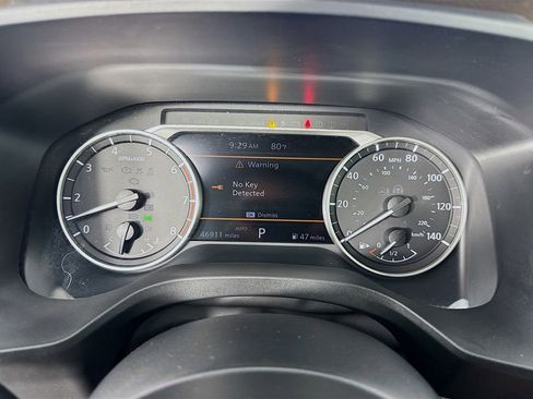 Used 2023 Nissan Rogue SV image 18