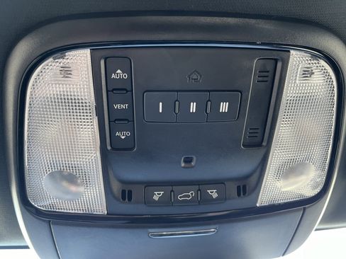 Used 2022 Dodge Durango GT image 29