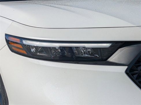 Used 2025 Honda Accord Sport image 11