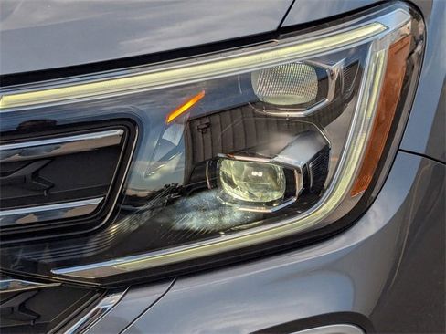 Used 2024 Volkswagen Atlas SE image 9