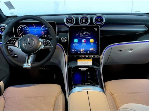 New 2025 Mercedes-Benz GLC 300 4MATIC image 8