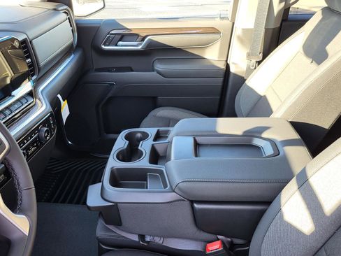 New 2026 Chevrolet Silverado 1500 LT image 18