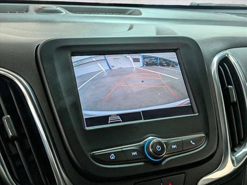 Used 2022 Chevrolet Equinox LT FWD image 12