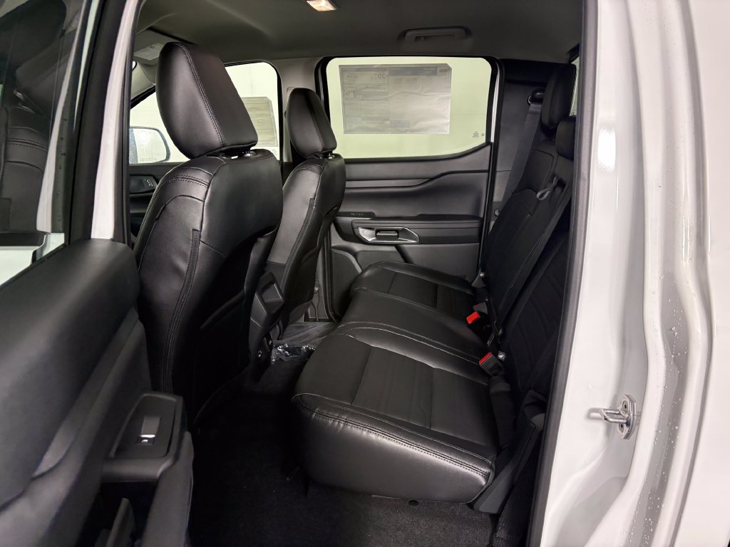 New 2025 Ford Ranger Lariat w/ Black Appearance Package AWD/4WD image 32