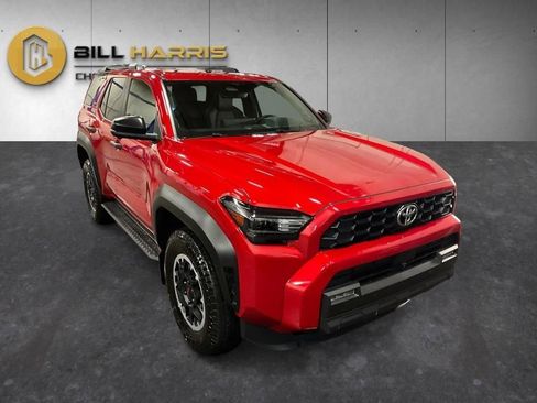 Used 2025 Toyota 4Runner TRD Off-Road Premium AWD/4WD image 9
