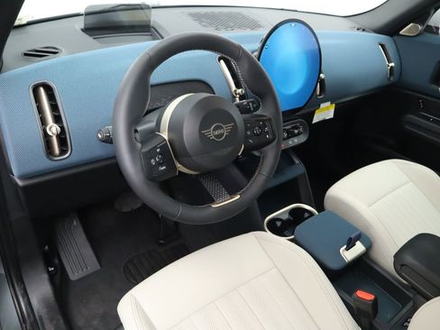 Used 2025 MINI Cooper Countryman S image 11