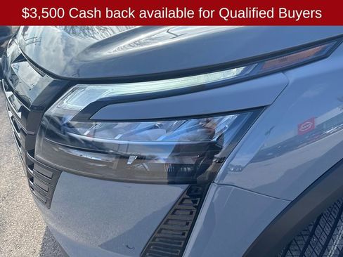 New 2026 Nissan Pathfinder Platinum image 33