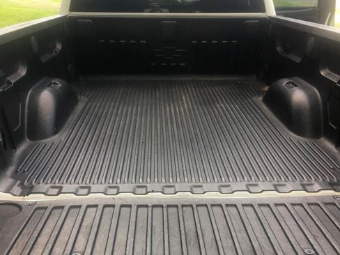 Used 2017 Chevrolet Silverado 1500 LT w/ All Star Edition AWD/4WD image 18