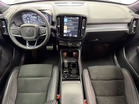 Used 2022 Volvo XC40 T5 R-Design w/ Climate Package AWD/4WD image 29