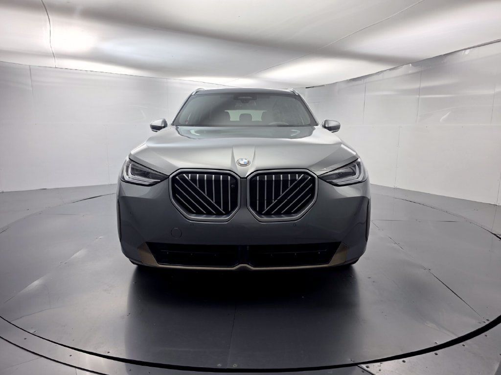 Certified 2026 BMW X3 xDrive30i AWD/4WD image 2