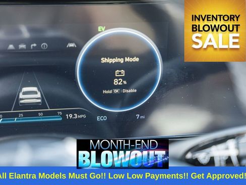 New 2025 Hyundai Elantra Limited image 43