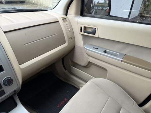 Used 2010 Ford Escape XLT FWD image 23
