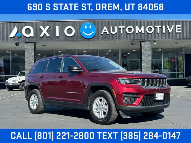 Used 2023 Jeep Grand Cherokee Laredo AWD/4WD image 1