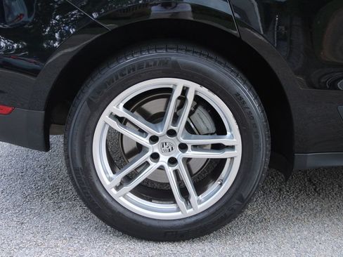 Used 2016 Porsche Macan S AWD/4WD image 40