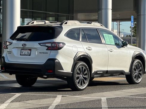 Certified 2023 Subaru Outback Onyx Edition image 4