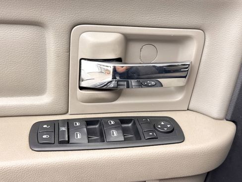 Used 2011 RAM 2500 Big Horn image 25