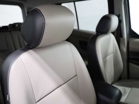 Used 2015 Ford Transit Connect Titanium image 20