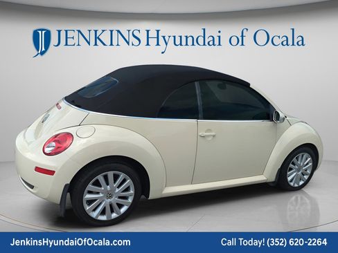 Used 2008 Volkswagen Beetle SE FWD image 5
