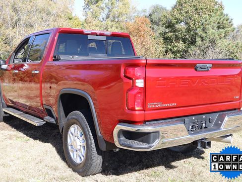 Certified 2021 Chevrolet Silverado 2500 LTZ w/ LTZ Convenience Package image 9