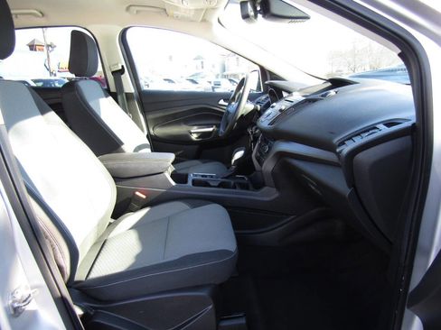 Used 2018 Ford Escape SE w/ Ford Safe & Smart Package image 25