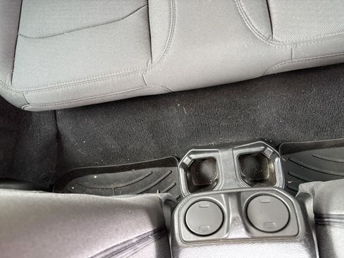 Used 2021 Jeep Wrangler Willys image 21