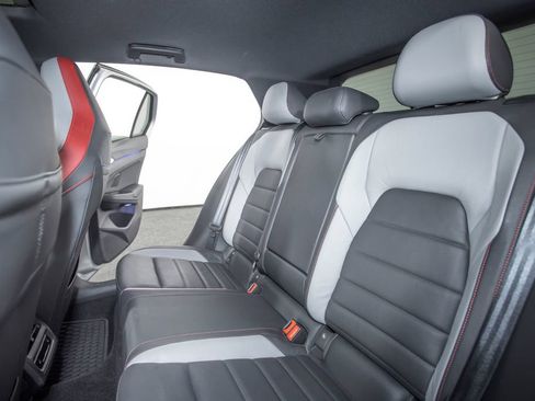 Used 2024 Volkswagen GTI Autobahn FWD image 27