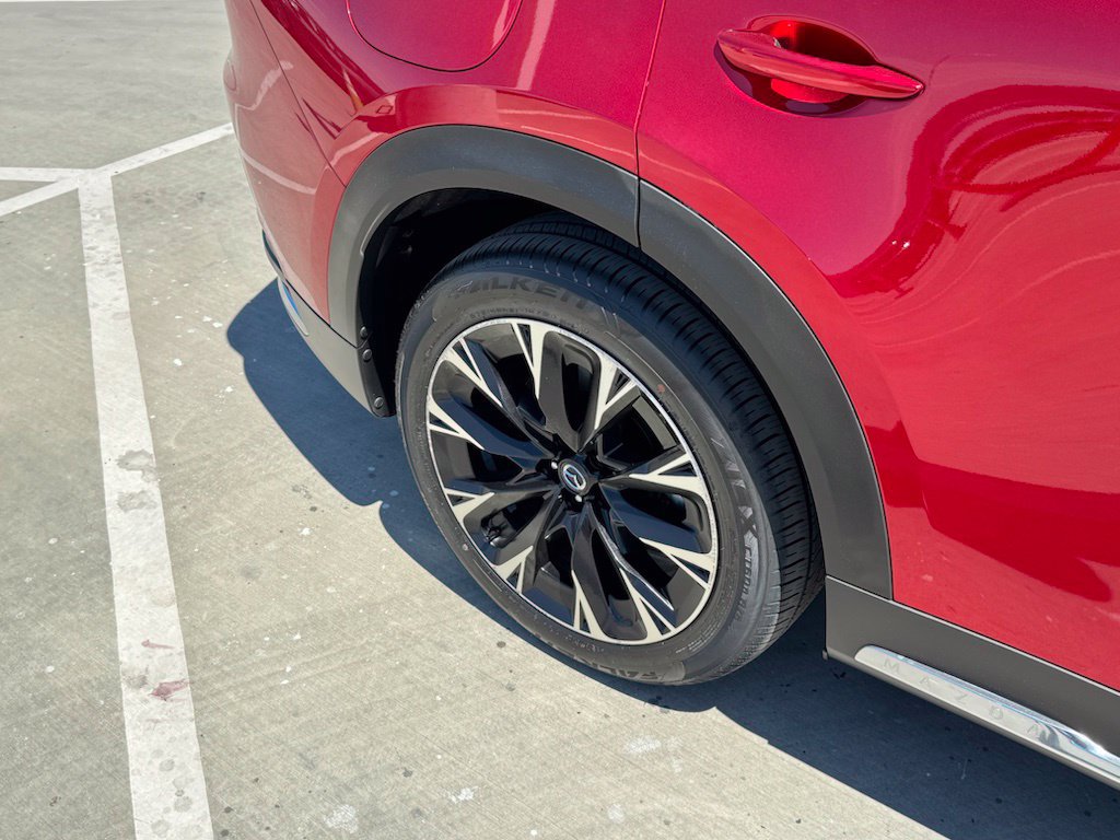 Certified 2024 MAZDA CX-90 Plug-In Hybrid w/ Premium Pkg AWD/4WD image 26