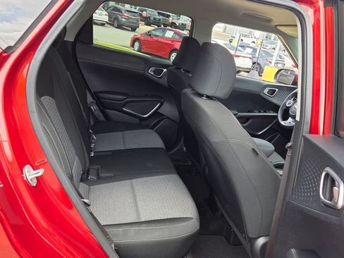 Used 2021 Kia Soul S FWD image 14