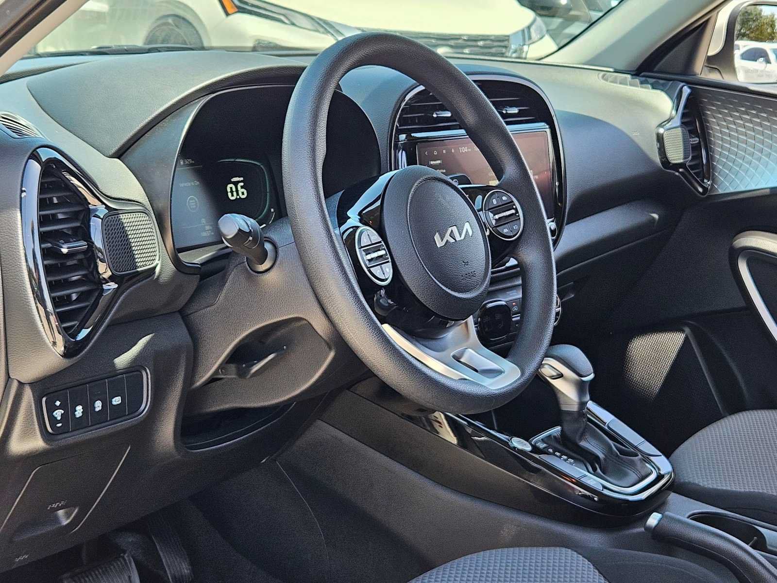 Certified 2023 Kia Soul S FWD image 2