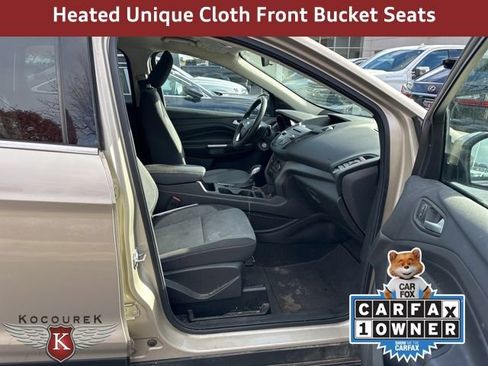 Used 2018 Ford Escape SE image 5