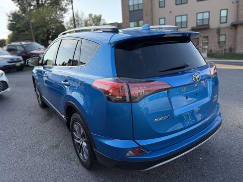 Used 2016 Toyota RAV4 XLE AWD/4WD image 5