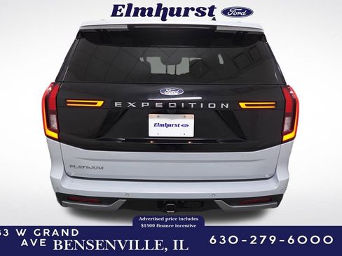 Certified 2025 Ford Expedition Platinum AWD/4WD image 4