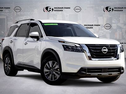 Used 2025 Nissan Pathfinder SV