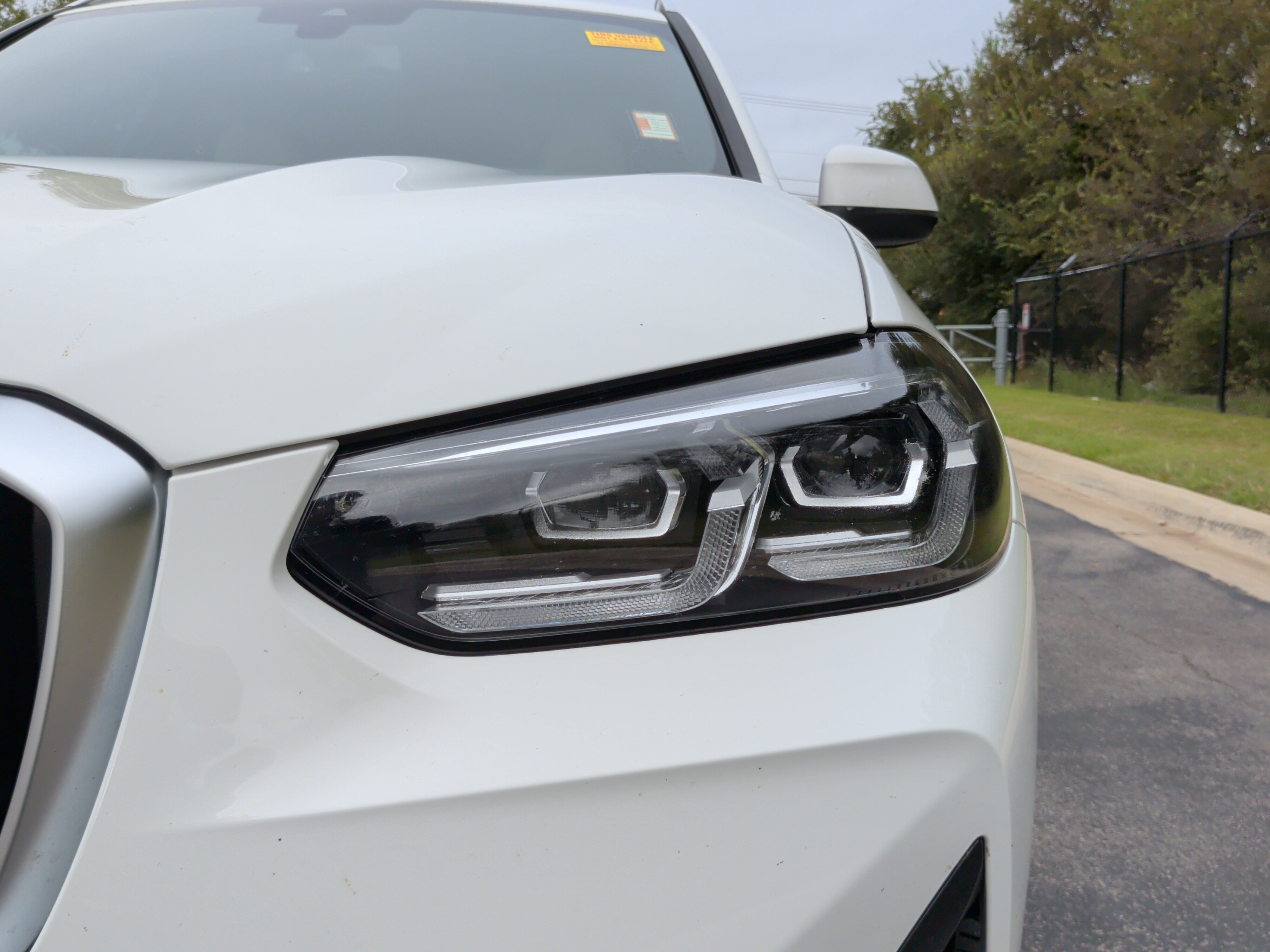 Used 2024 BMW X3 sDrive30i w/ Convenience Package RWD image 3