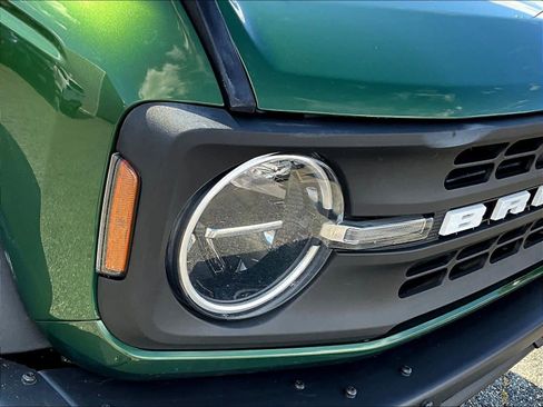 Used 2023 Ford Bronco Black Diamond w/ Sasquatch Package image 32