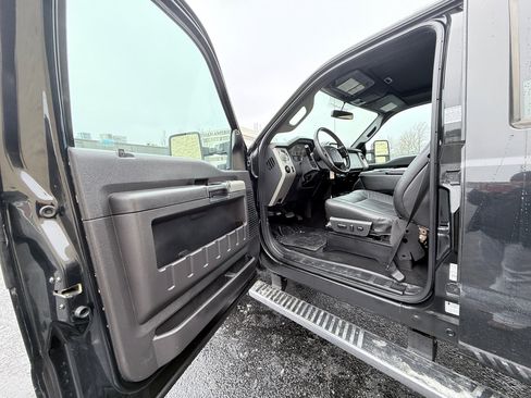 Used 2015 Ford F350 Lariat w/ Lariat Ultimate Package image 9
