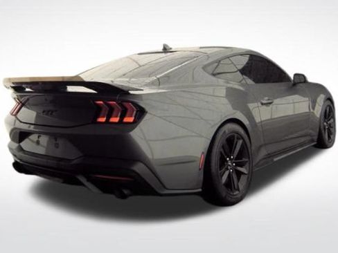 Used 2024 Ford Mustang GT RWD image 2