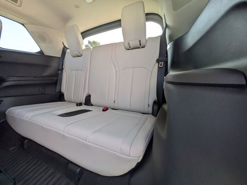 New 2026 INFINITI QX60 Luxe w/ Family Package image 15