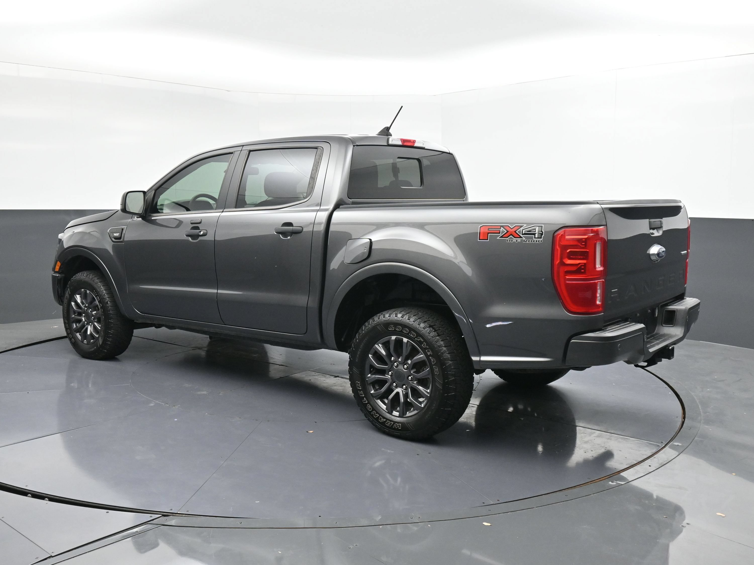 Used 2020 Ford Ranger XLT w/ Equipment Group 302A Luxury AWD/4WD image 6