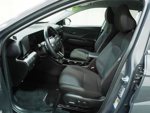 Used 2024 Hyundai Kona SEL w/ Convenience Package AWD/4WD image 11